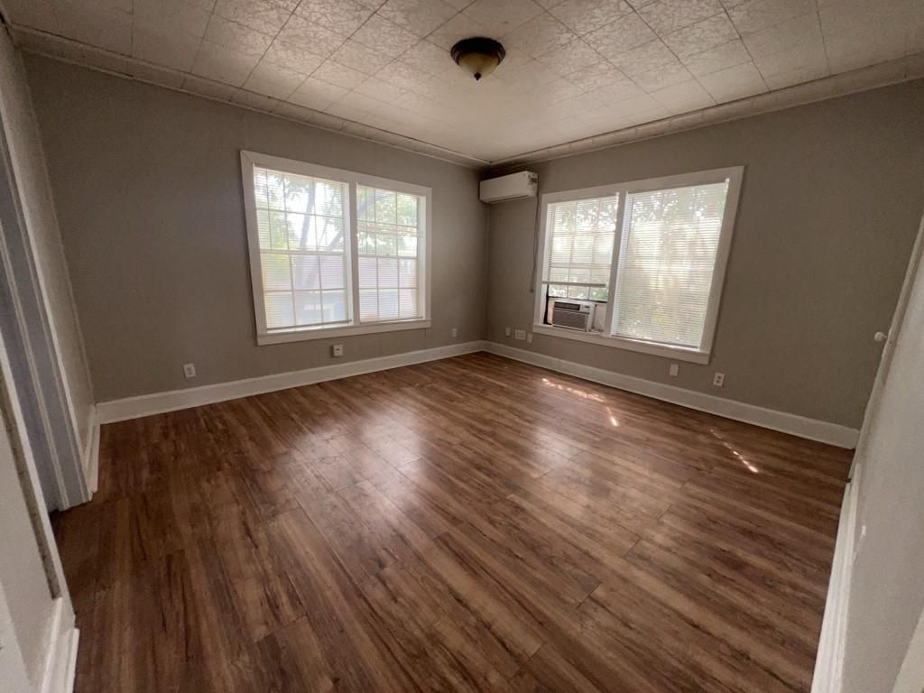 1552 Lombardy Street 4, Houston, TX 77023