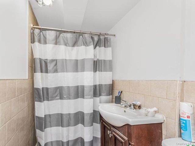 65 Sunset Drive, Yonkers, NY 10704