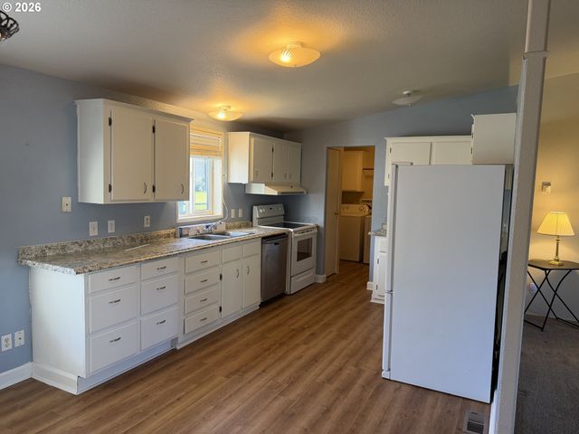 21201 Ne 58TH St 24, Vancouver, WA 98682