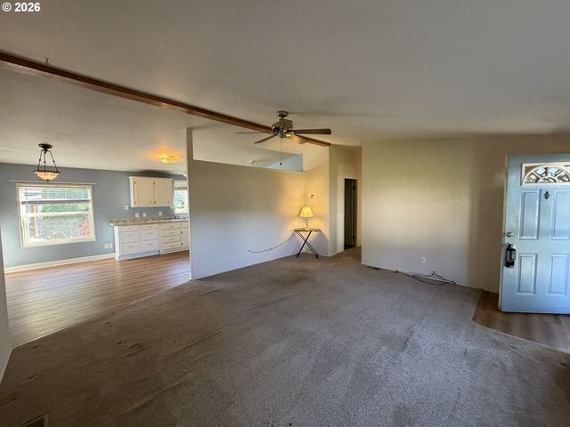 21201 Ne 58TH St 24, Vancouver, WA 98682