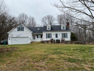 22 Kozey Lane, Seymour, CT 06483