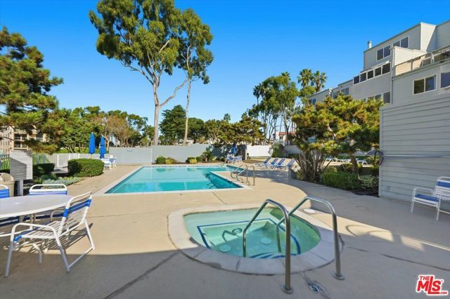 240 The Village 210, Redondo Beach, CA 90277