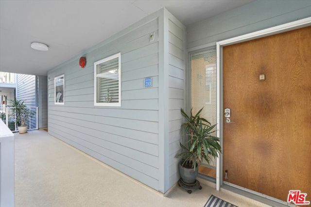 240 The Village 210, Redondo Beach, CA 90277