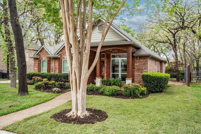 3012 Hidden Springs Drive, Corinth, TX 76210