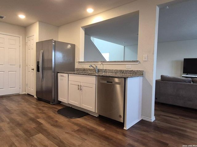 5819 Rolling Gln, San Antonio, TX 78218