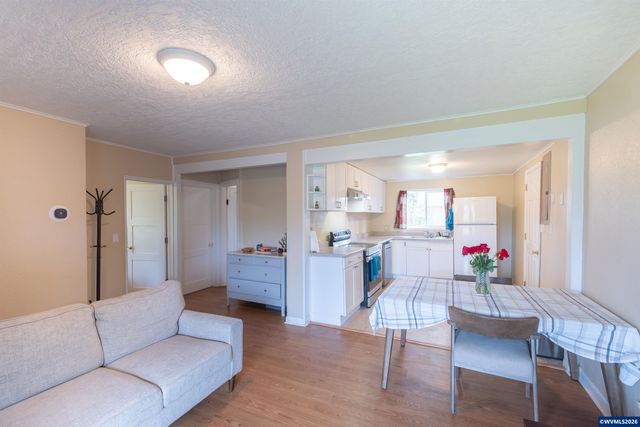 1447 Filbert St, Lebanon, OR 97355