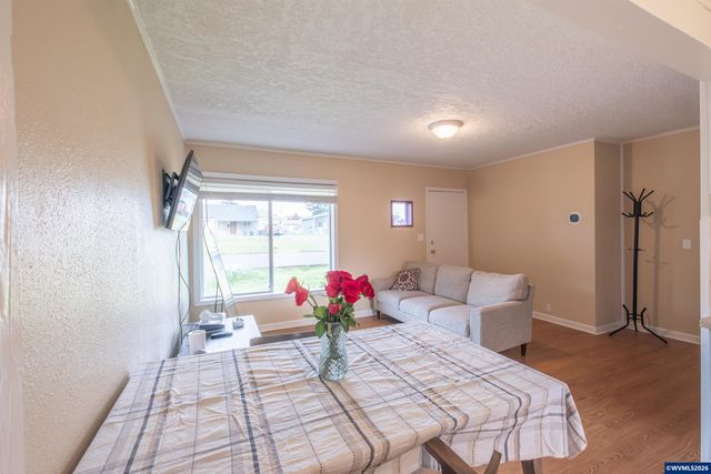 1447 Filbert St, Lebanon, OR 97355