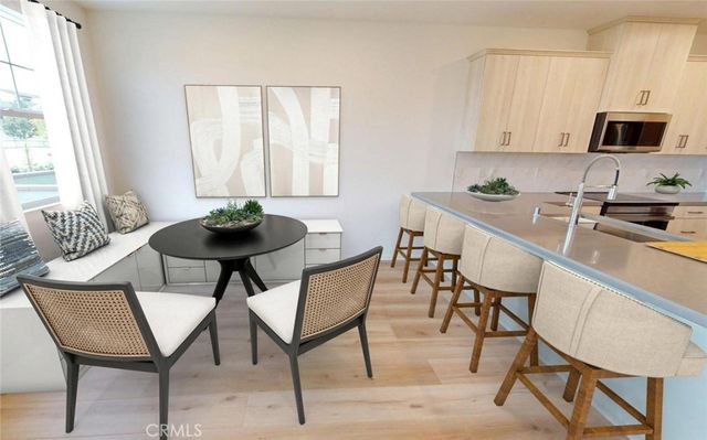 3988 E. OAKWOOD AVE., Ontario, CA 91761