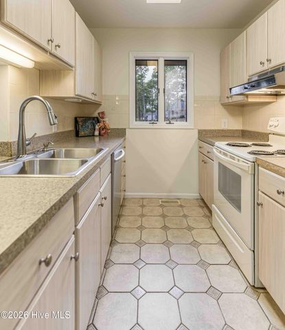 70 Barton Hills Court, Pinehurst, NC 28374