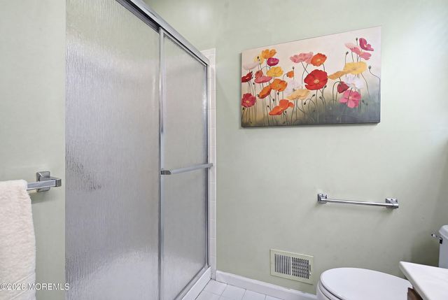 8 Bridle Way, Manchester, NJ 08759