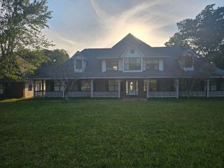 24 Buccaneer Dr., Hattiesburg, MS 39402