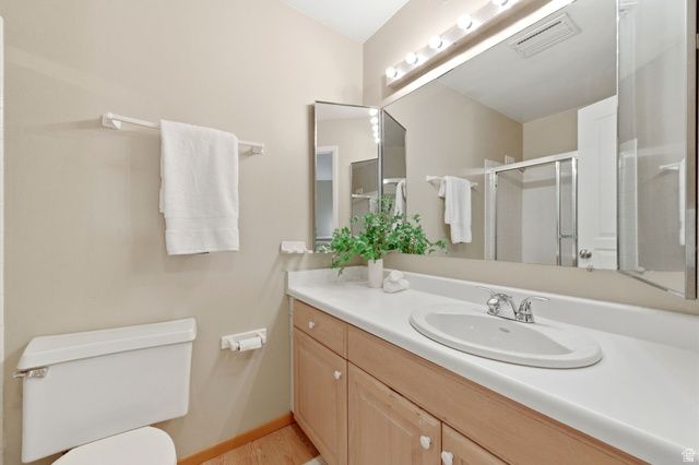 1592 E PARK PL, Holladay, UT 84121