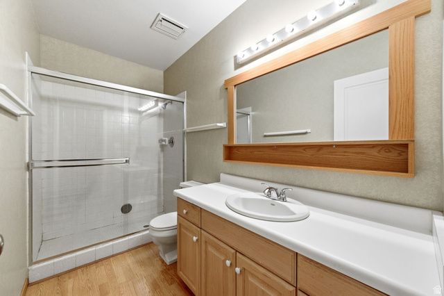 1592 E PARK PL, Holladay, UT 84121