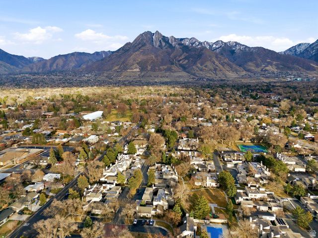 1592 E PARK PL, Holladay, UT 84121