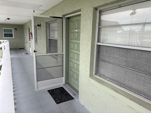 1250 S PINELLAS AVENUE 411, Tarpon Springs, FL 34689