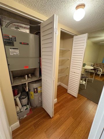 1250 S PINELLAS AVENUE 411, Tarpon Springs, FL 34689