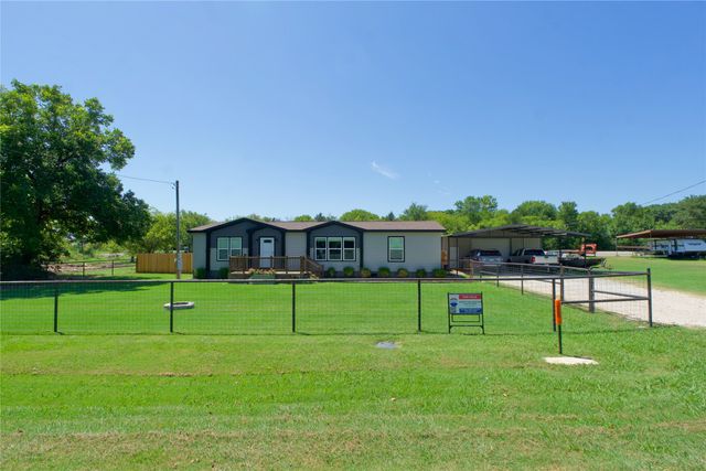88 County Road 188, Gainesville, TX 76240