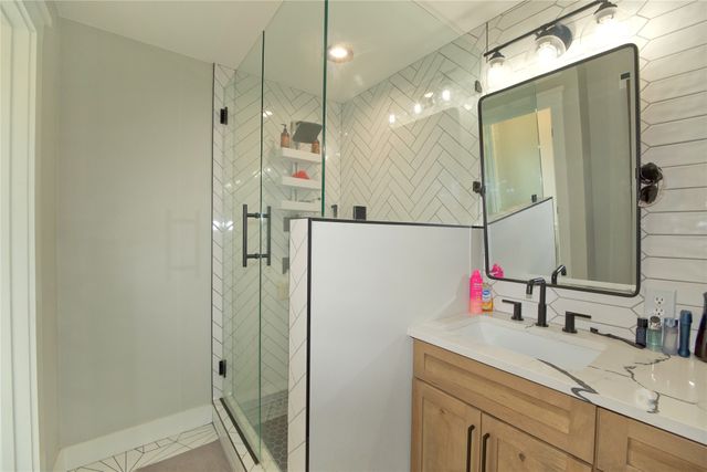88 County Road 188, Gainesville, TX 76240