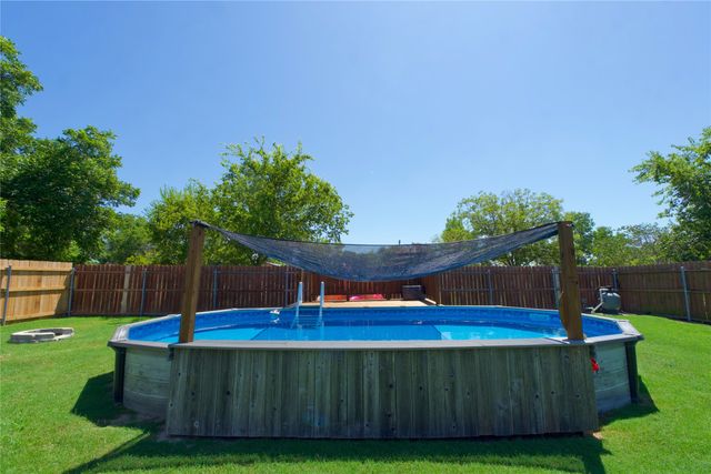 88 County Road 188, Gainesville, TX 76240