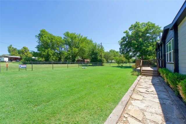 88 County Road 188, Gainesville, TX 76240
