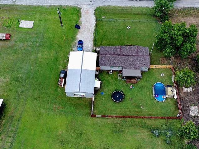 88 County Road 188, Gainesville, TX 76240