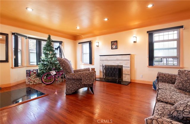 10520 Ruthelen, Los Angeles, CA 90047