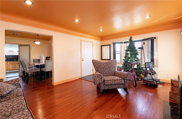 10520 Ruthelen, Los Angeles, CA 90047