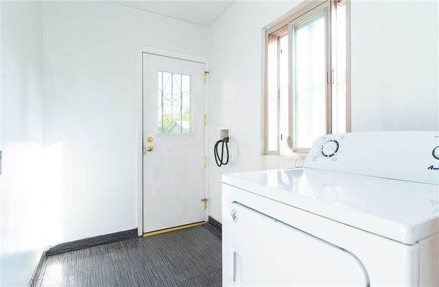 10520 Ruthelen, Los Angeles, CA 90047