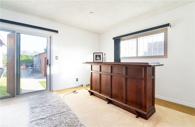 10520 Ruthelen, Los Angeles, CA 90047