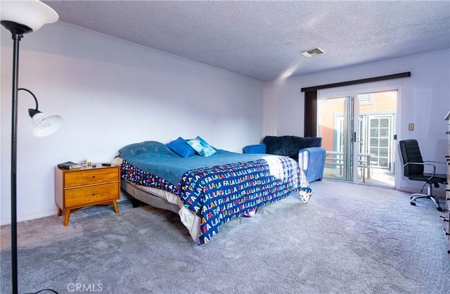 10520 Ruthelen, Los Angeles, CA 90047