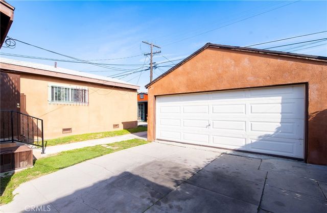 10520 Ruthelen, Los Angeles, CA 90047