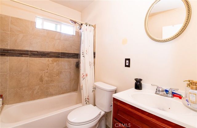 10520 Ruthelen, Los Angeles, CA 90047