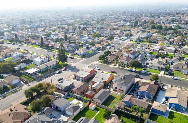 10520 Ruthelen, Los Angeles, CA 90047