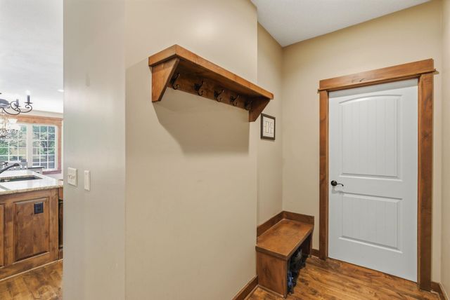 1402 Chaumont Cir, Andover, KS 67002