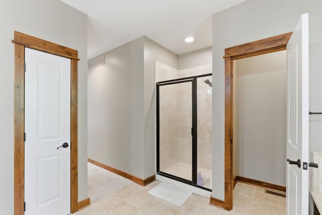 1402 Chaumont Cir, Andover, KS 67002