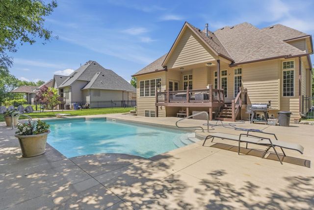1402 Chaumont Cir, Andover, KS 67002