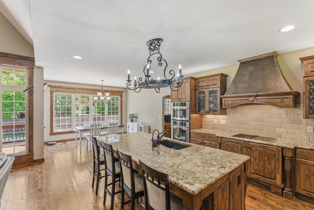 1402 Chaumont Cir, Andover, KS 67002