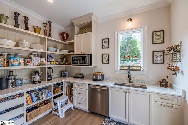 2765 Brockman Mcclimon Road, Greer, SC 29651