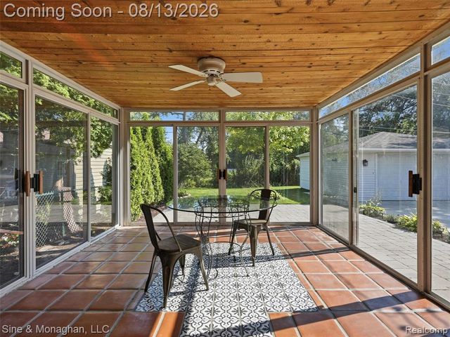 1327 Alicia Court, Royal Oak, MI 48073
