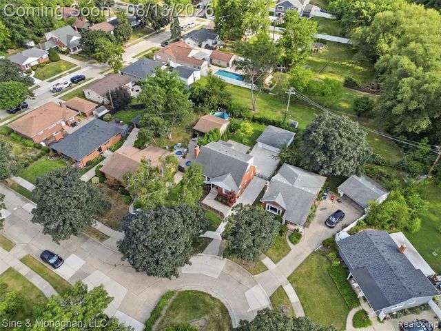1327 Alicia Court, Royal Oak, MI 48073