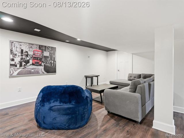 1327 Alicia Court, Royal Oak, MI 48073