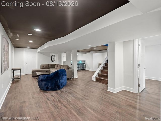 1327 Alicia Court, Royal Oak, MI 48073