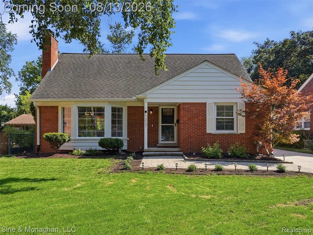 1327 Alicia Court, Royal Oak, MI 48073