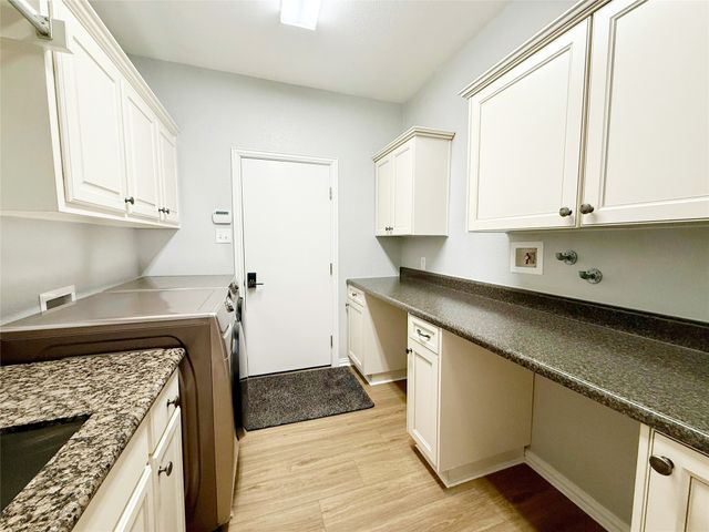 1329 Cog Hill Drive, Fort Worth, TX 76120