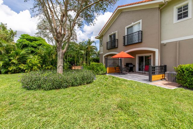 12764 Westhampton Circle, Wellington, FL 33414