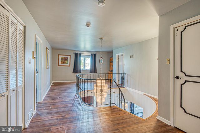 1530 HEATHER HILLS LN, Glen Mills, PA 19342