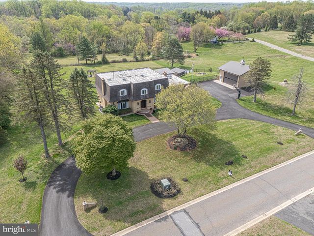 1530 HEATHER HILLS LN, Glen Mills, PA 19342