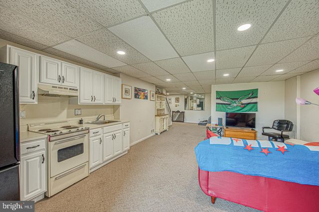 1530 HEATHER HILLS LN, Glen Mills, PA 19342