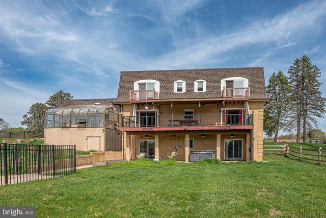 1530 HEATHER HILLS LN, Glen Mills, PA 19342