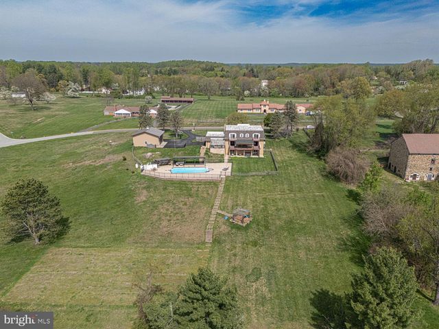 1530 HEATHER HILLS LN, Glen Mills, PA 19342
